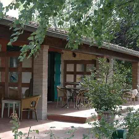 Sleeps 2 Pool Wifi Apartment *