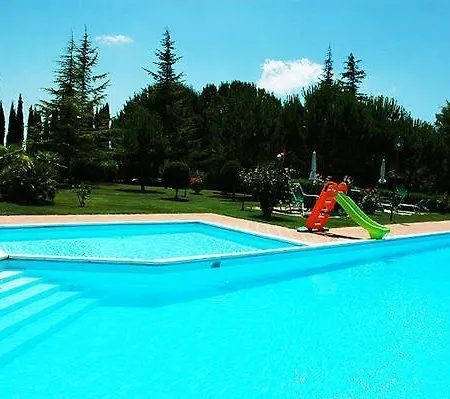 Sleeps 2 Pool Wifi * Turignano